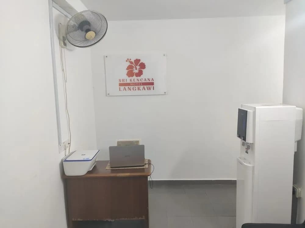 Sri Kencana Motel - photo 12