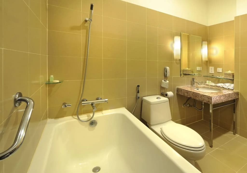 Hotel Capitol Kuala Lumpur - photo 9