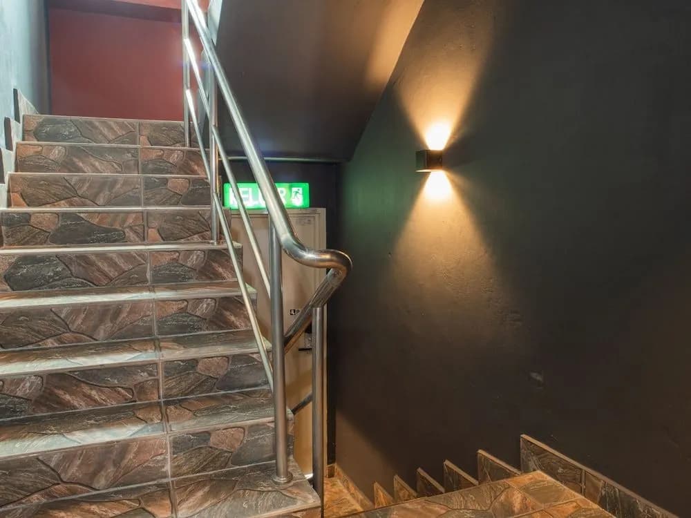 Red's Hotel - photo 12