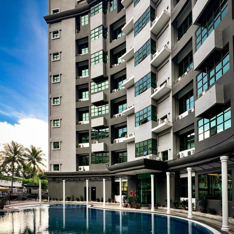 Stallions Suites Penang - photo 14