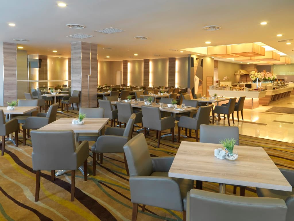 St. Giles Boulevard Hotel - photo 29