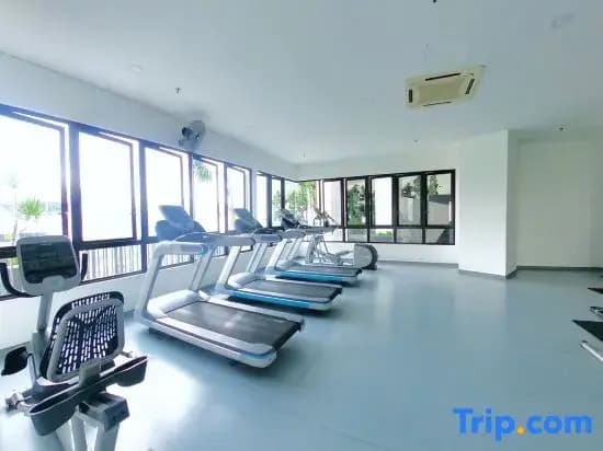 Up to 9pax, i-City i-Suite FREE WIFI 50"TV - photo 13