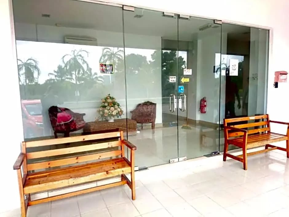 Gorjes Inn KLIA & KLIA2 - photo 11