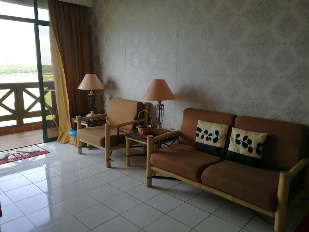 Ideal Mahkota Apartment - photo 2
