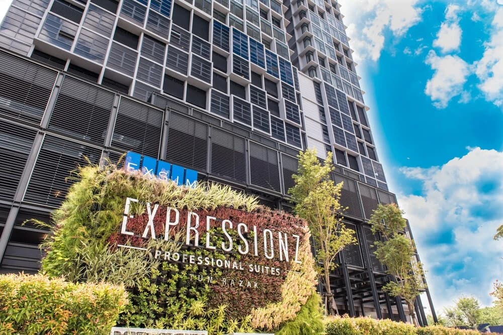 Expressionz Professional Suites by SYNC - photo 1