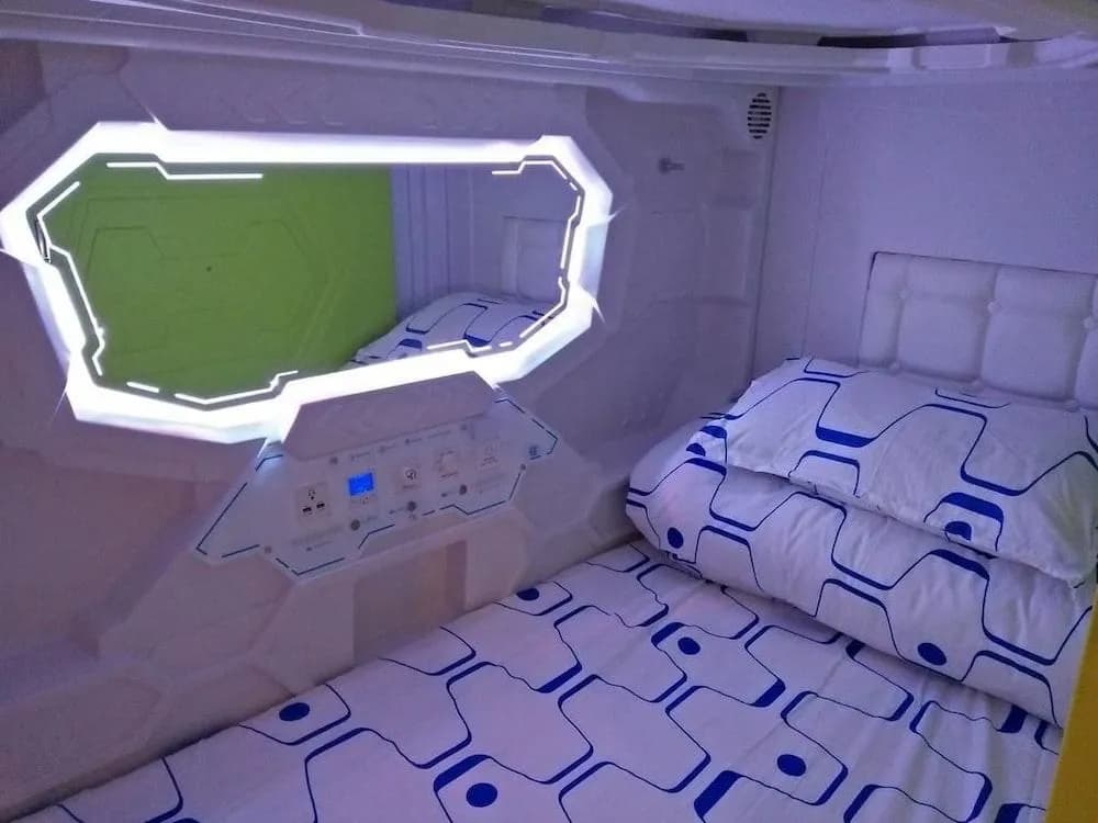 JK Capsule Hostel - photo 4
