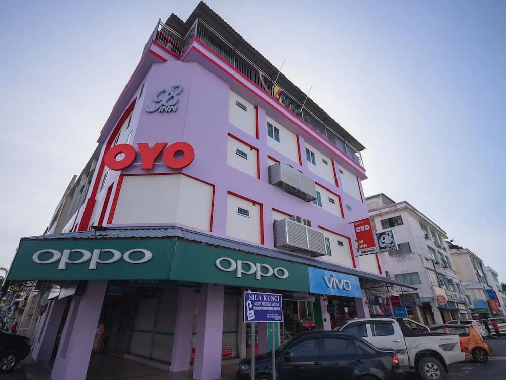 98inn by OYO Rooms - main photo