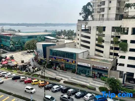 Modern Seaview Country Garden Danga Bay near CIQ | 3B3B - photo 4