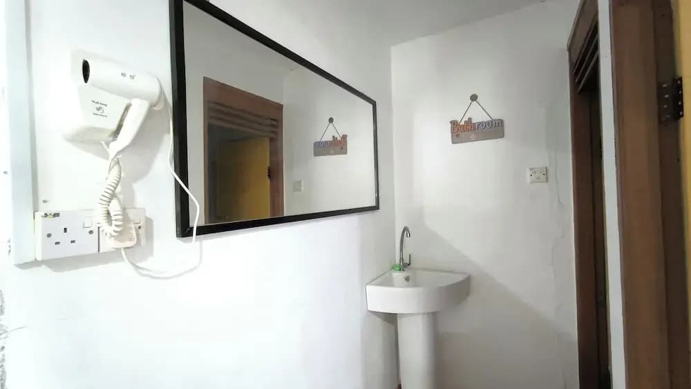 Natol Homestay - Kenyalang Park - photo 29