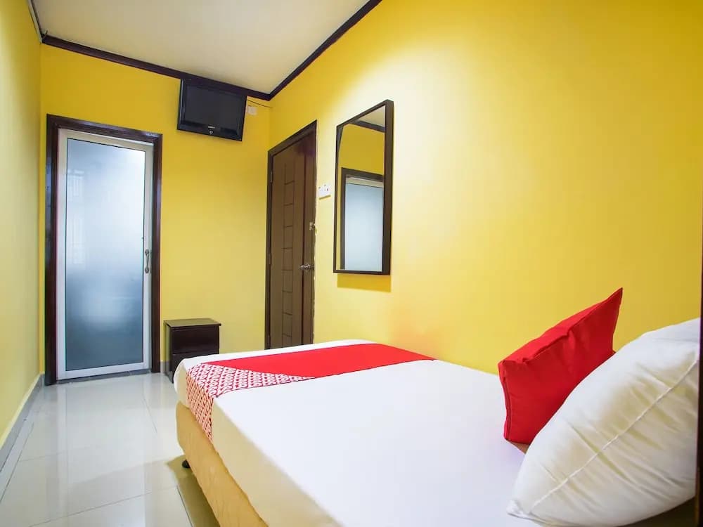 Hotel Bbk by OYO Rooms - photo 4