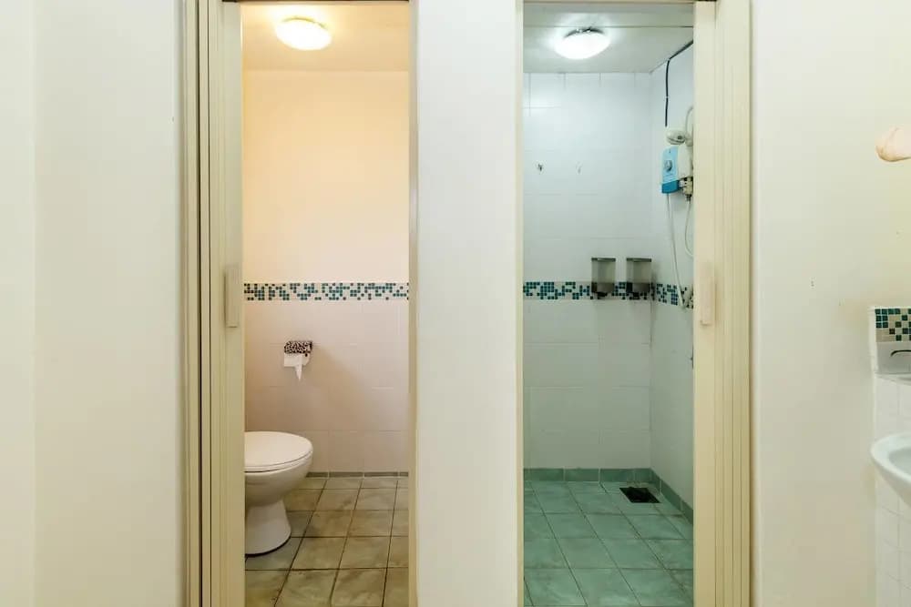 Relaxing & Fresh 3BR Near Klcc - photo 8