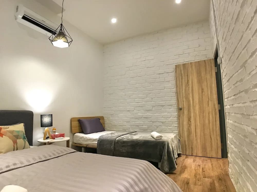 iBook4 Deluxe 2 Bedroom Gurney Suite by iBook Homestay - photo 2