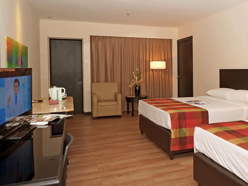 Grand Dormani Rajah Court Hotel - photo 1