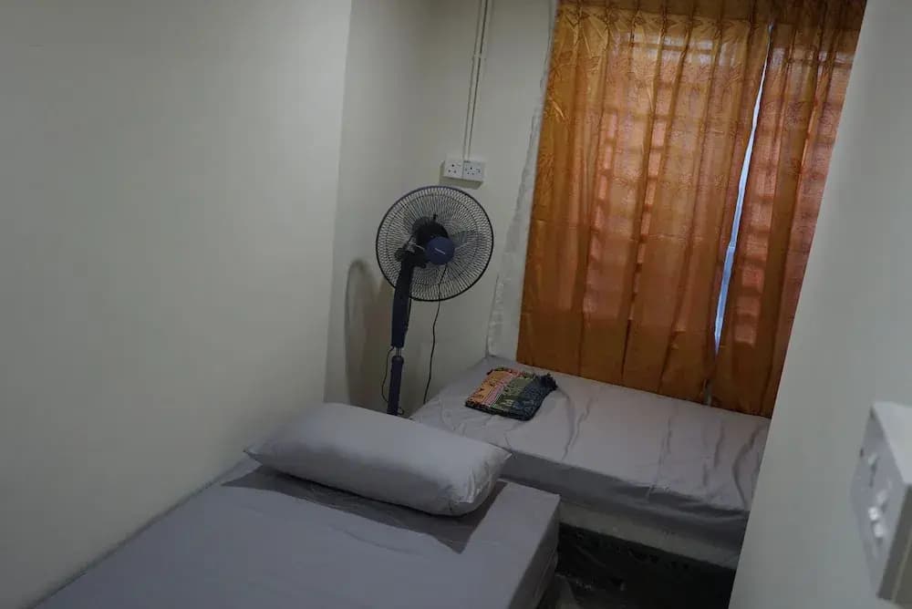 Sakura Bandar Semariang Guest House - photo 12