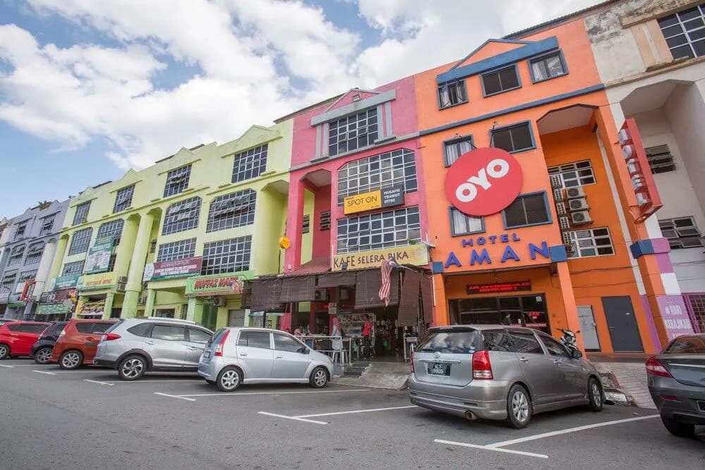 SPOT ON 89788 Musafir Transit Hotel - photo 1