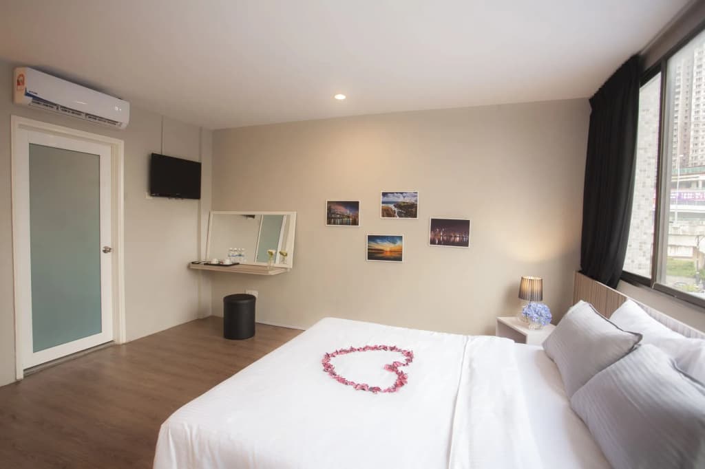 New Boutique Hotel - photo 4