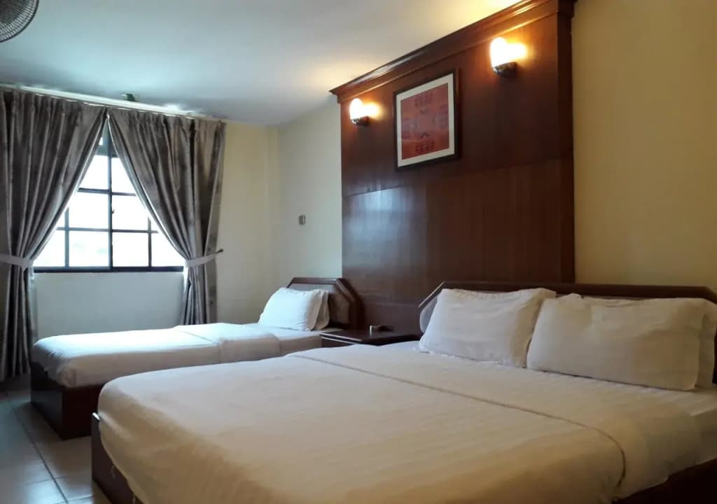 The Cottage Hotel - photo 11