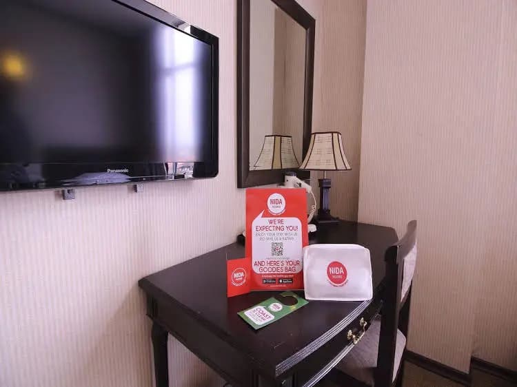 Hotel S Bee by NIDA Rooms - photo 1