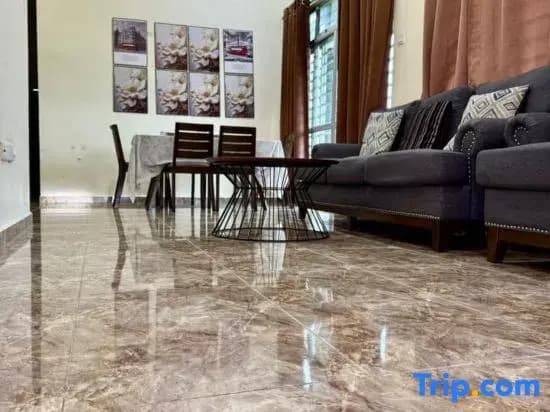 Homestay Selesa KBB Guest House - photo 7