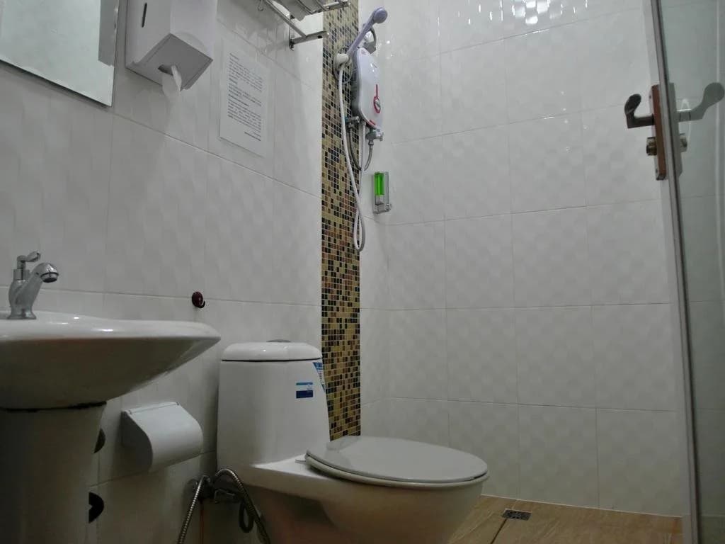 682 Lodge by OYO Rooms - photo 7