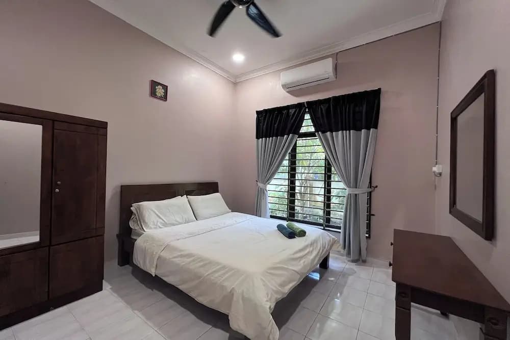 Nurbayu Villa (3 and 4 bedroom Villa) Kemaman - photo 4