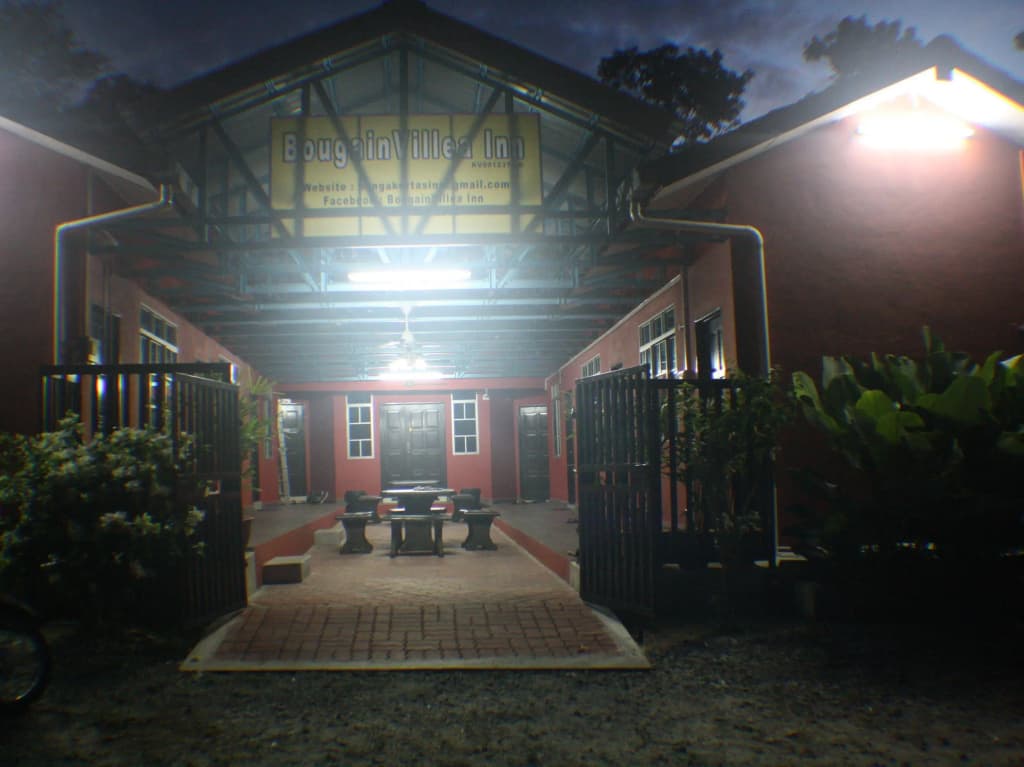 Bougainvillea Inn - photo 11