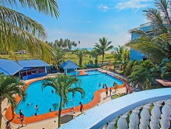 Sanctuary Resort - photo 22