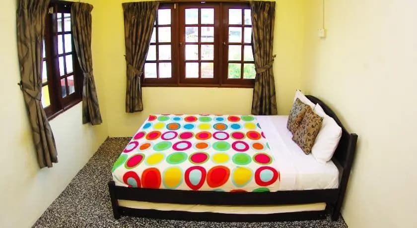 Corner Sayang Residence - photo 3