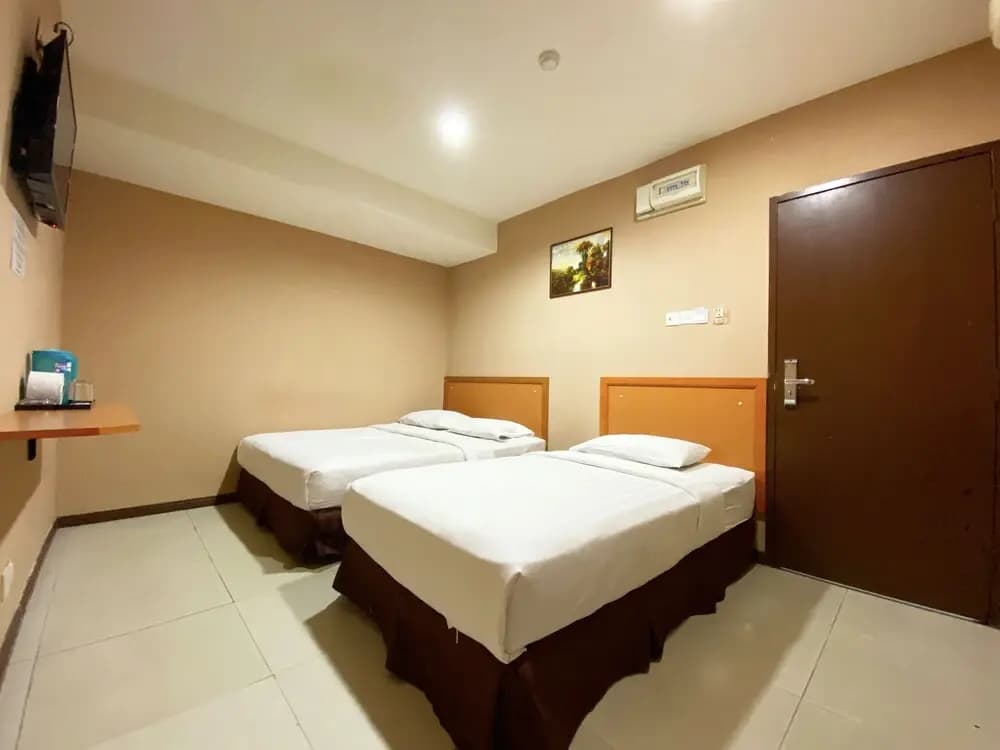 OYO 90108 Hotel Kaya - photo 4
