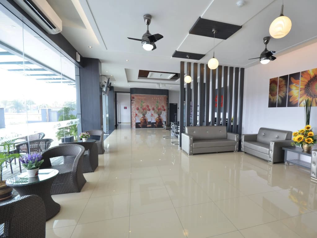 AST Hotel - photo 2