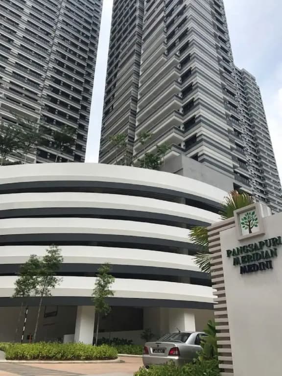 Cozy Condo at The Meridin Medini - photo 1