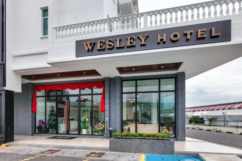 Wesley Hotel - main photo