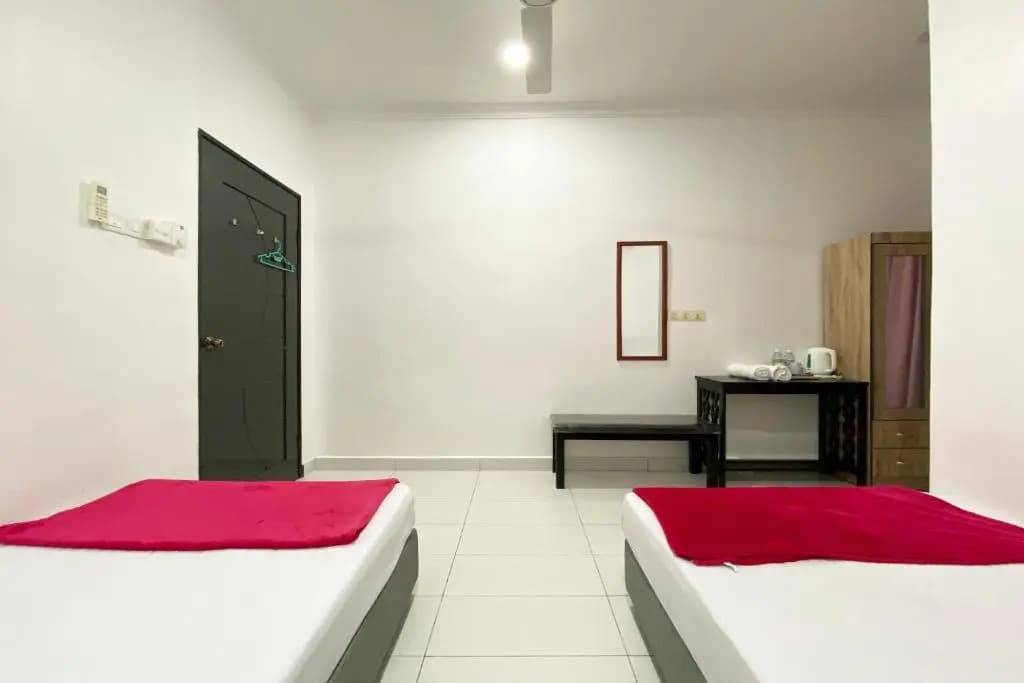 OYO 90230 Dh Residence - photo 3