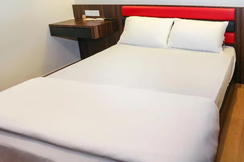 OYO 90027 Happy Hotel - photo 5