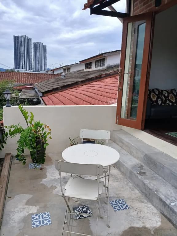 Serene Mountain Retreat in KL - Entire House for Rent - photo 7