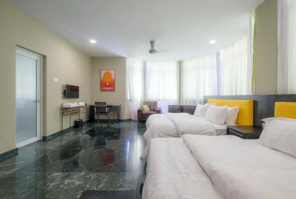 6, Persiaran Tanjung Bunga 3 - photo 26