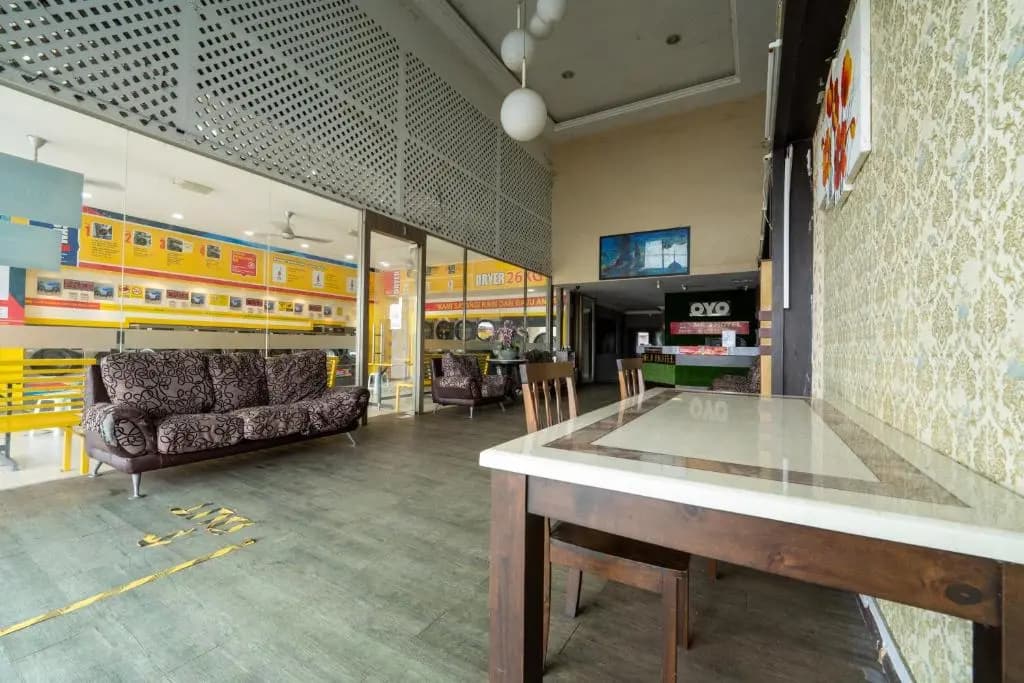 Mary J Hotel Family 10 pax room - photo 12