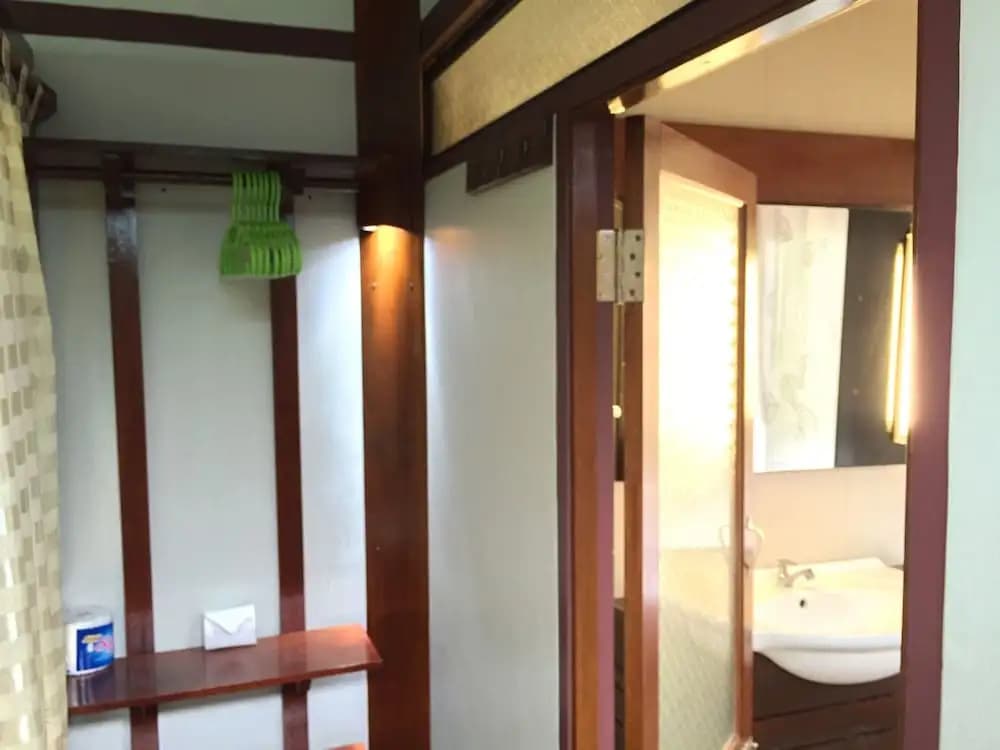 T Star Cottage - photo 8