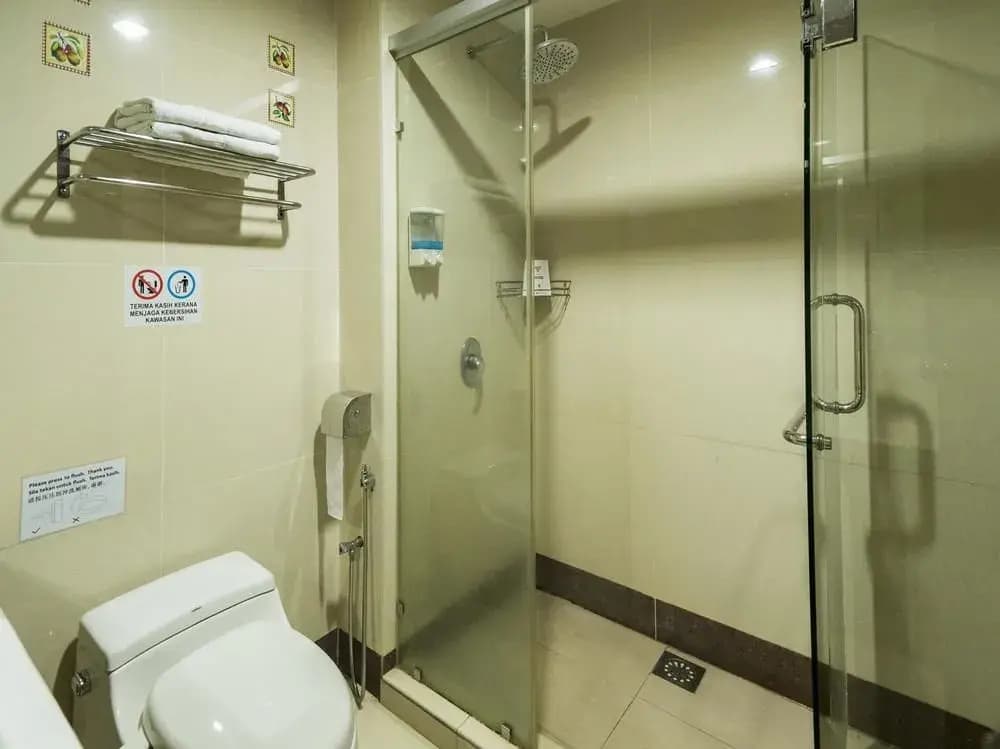 OYO 244 Family Hotel - photo 9
