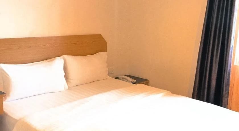 OYO 89945 Marine Bay Hotel - photo 3