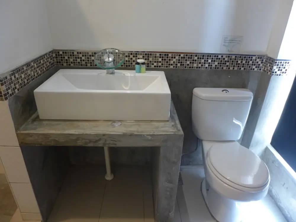 Wesberly Apartments - photo 5