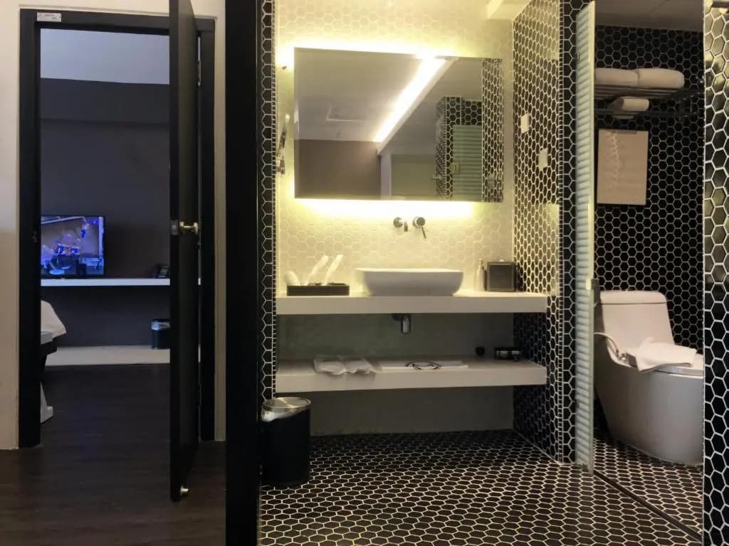 M Roof Hotel & Residences - photo 9
