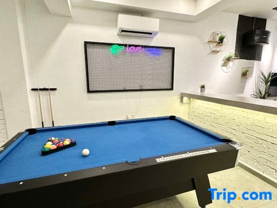 H&H 3 by H&H Leisure Guest House - photo 3