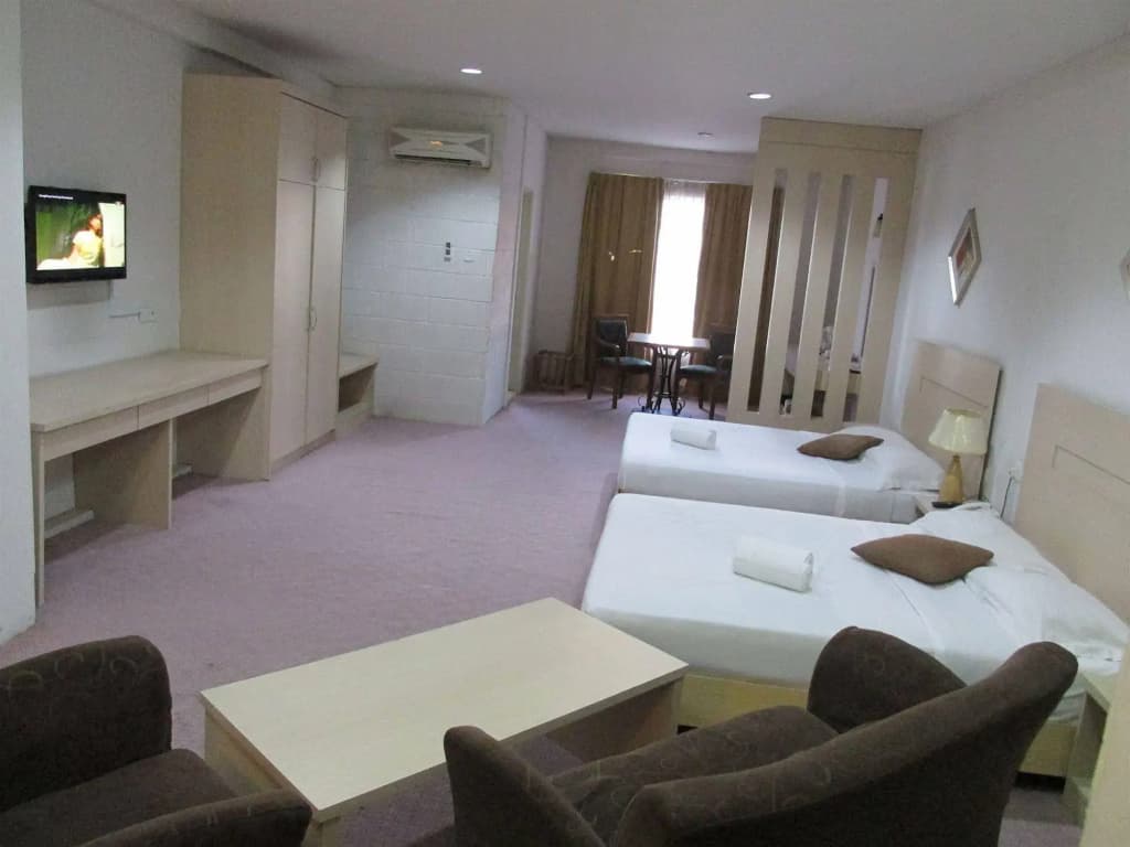 Promenade Service Apartments - photo 4