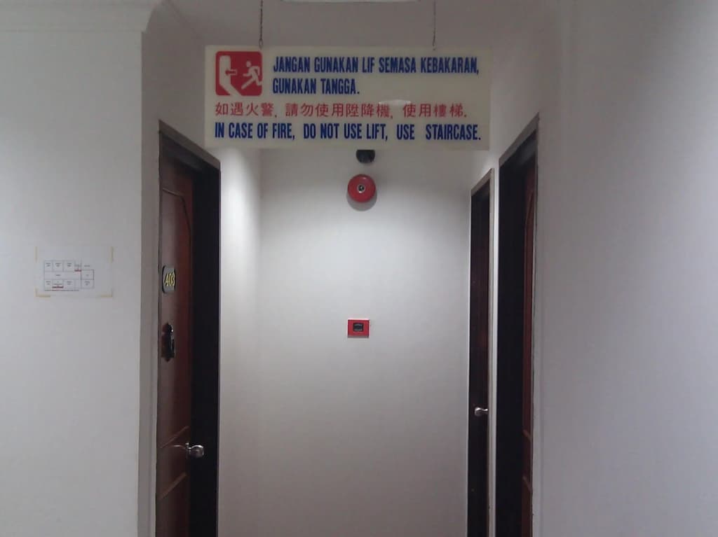 Wah May Hotel - photo 13