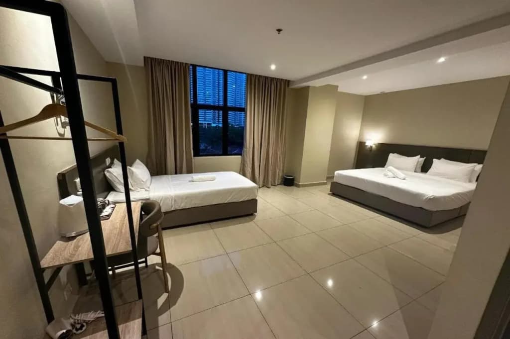 Dolphin Hotel, Chow Kit Kuala Lumpur - photo 42