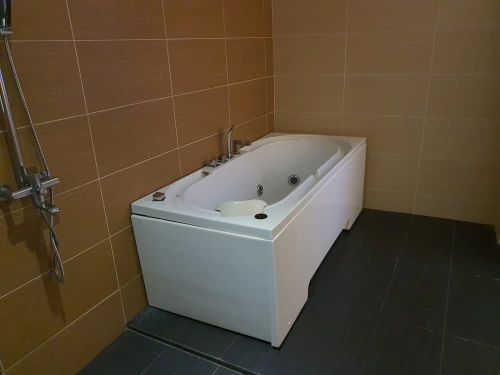 Grandeur Hotel and Spa - photo 8