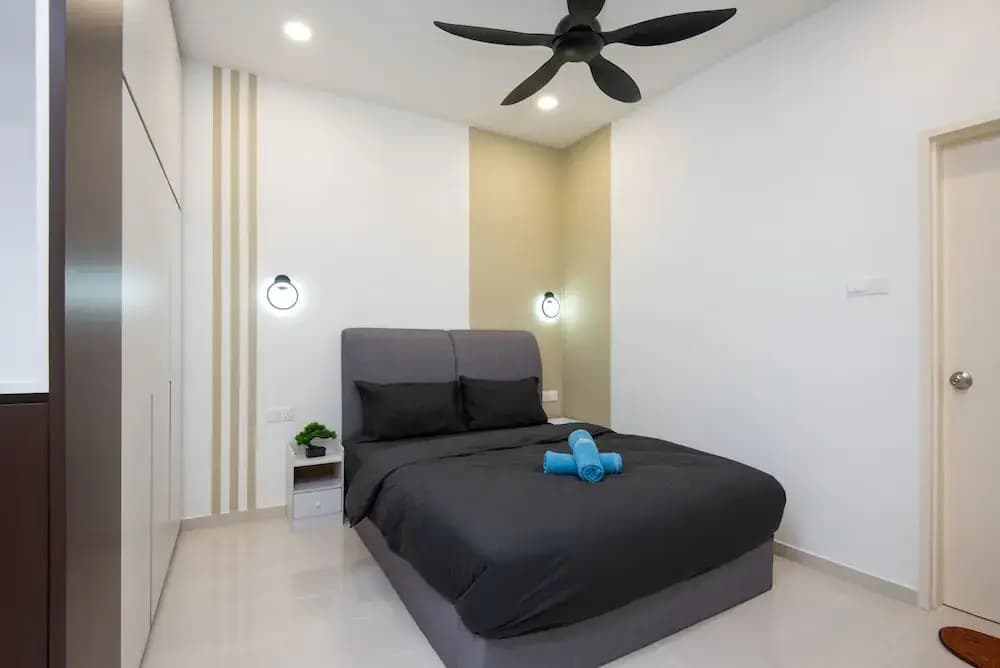 2BR Dual Key SKS Pav Ciq, JB Sentral, Free Parking - photo 1