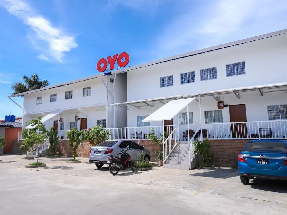 Weng Bee Guest House by OYO Rooms - main photo