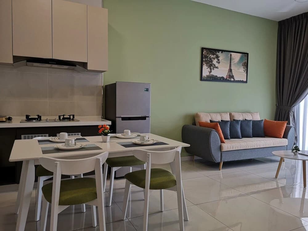Sea View Homestay @ Country Garden Danga Bay - photo 26